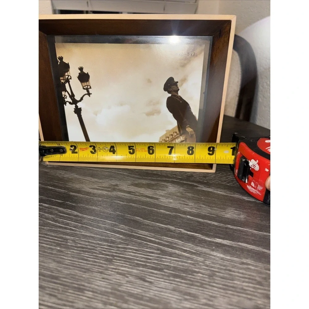 Bombay Floating Frame 6x8 -5x7‎ New